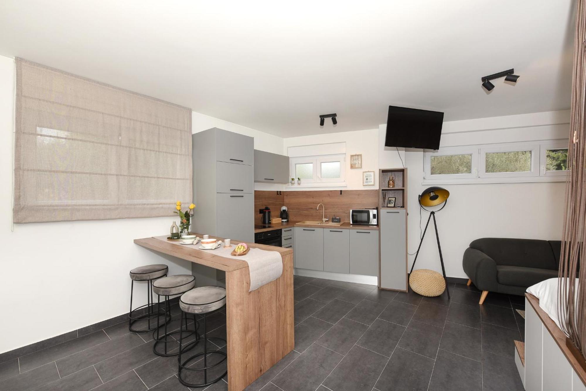 Feel Good Apartment & Studio زادار المظهر الخارجي الصورة