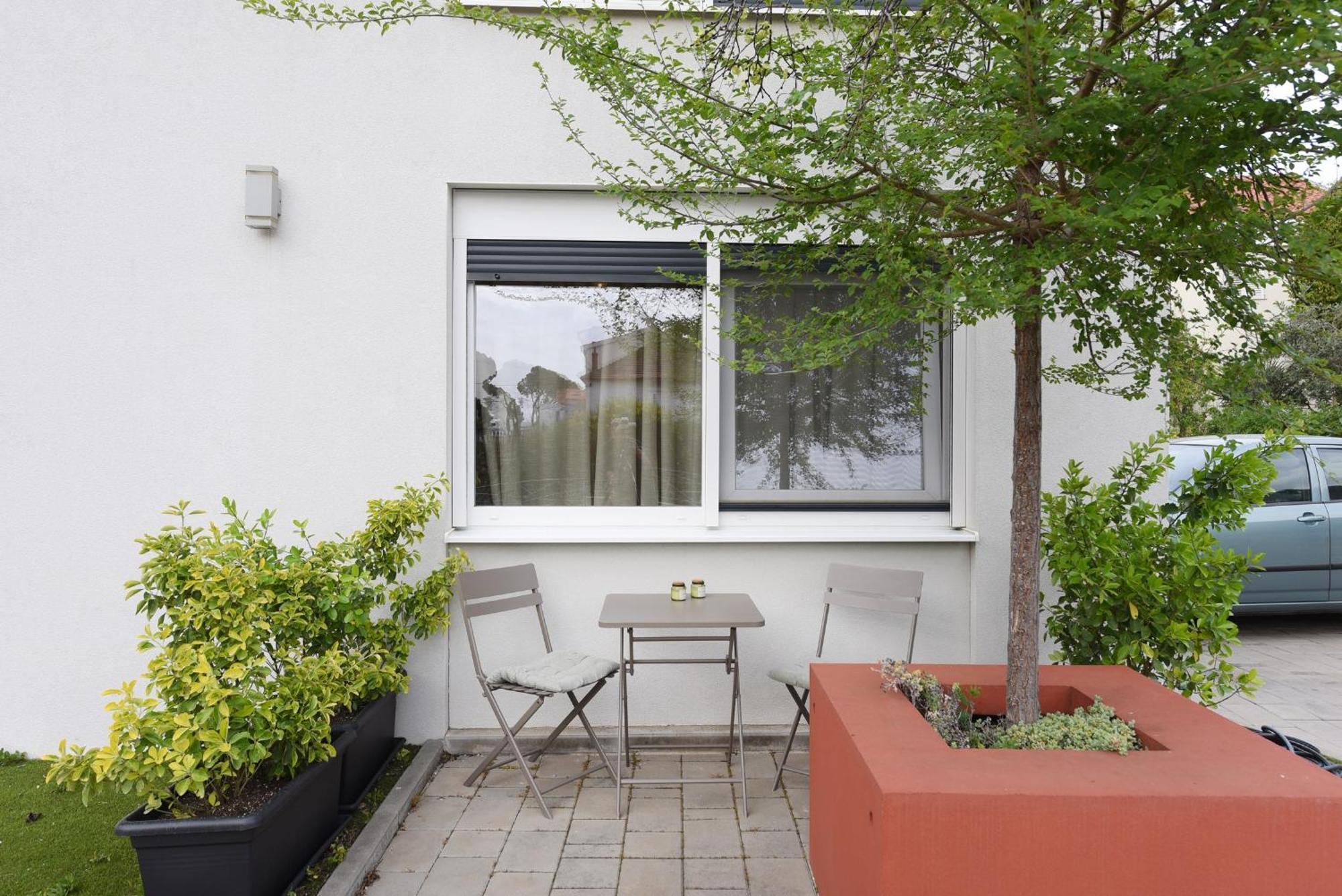 Feel Good Apartment & Studio زادار المظهر الخارجي الصورة